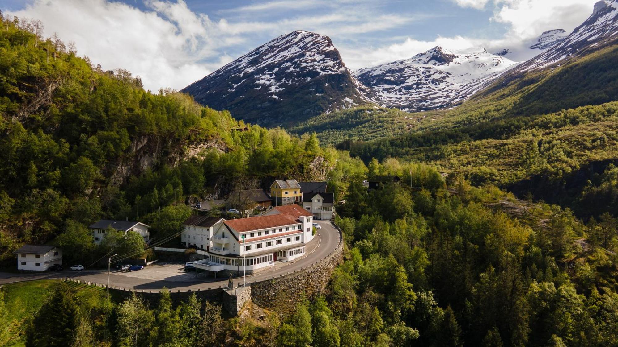 Hotel Utsikten - By Classic Norway Hotels Geiranger Exterior photo